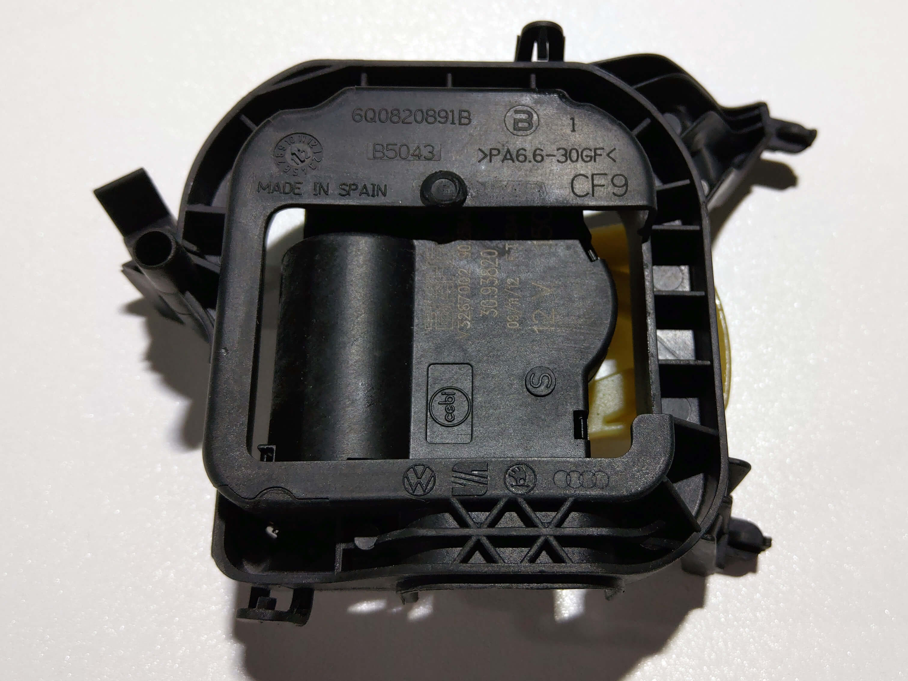 V70 center flap adjustment motor