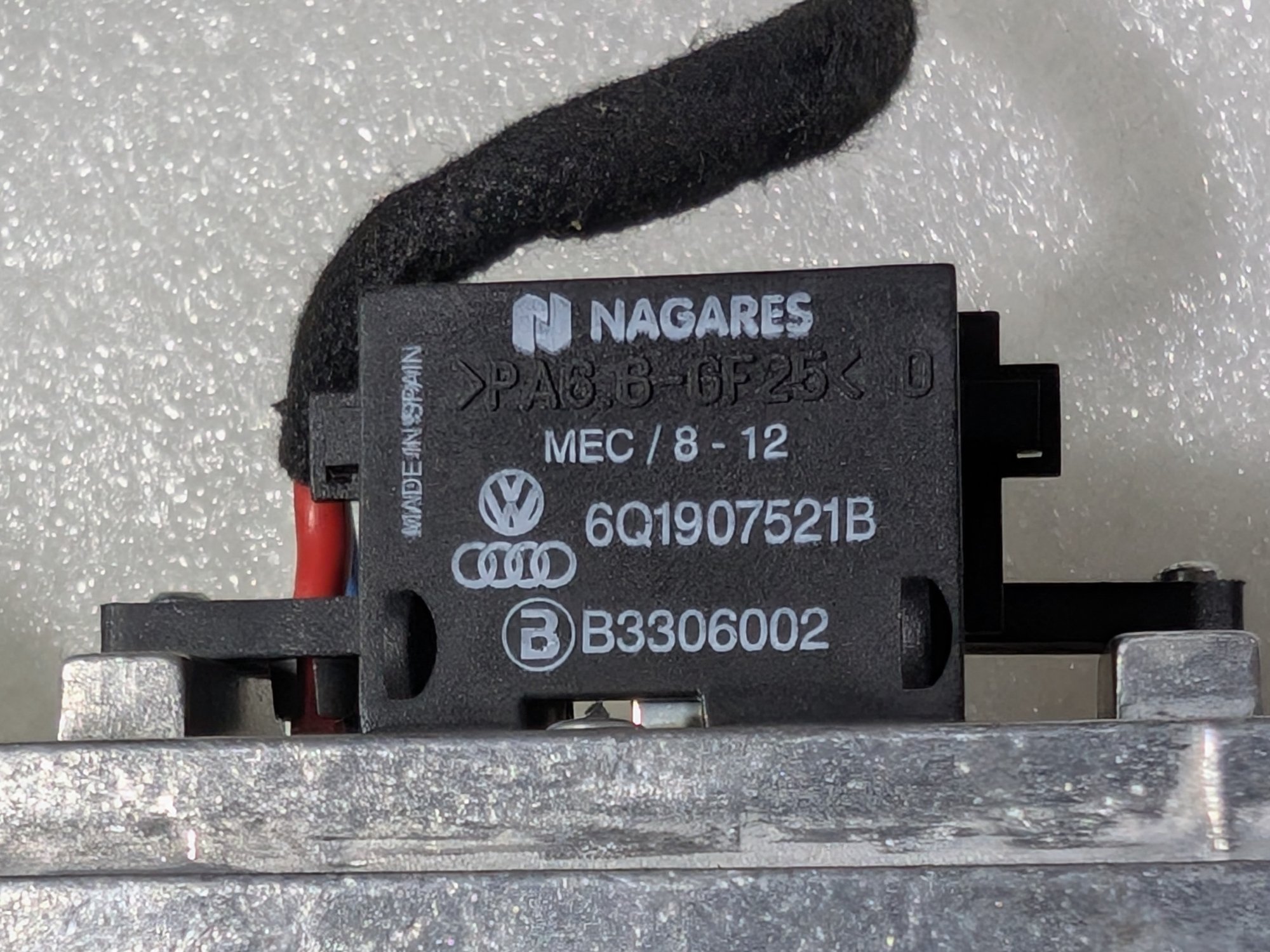 6Q1907521B - Climatronic blower controller [3/8]