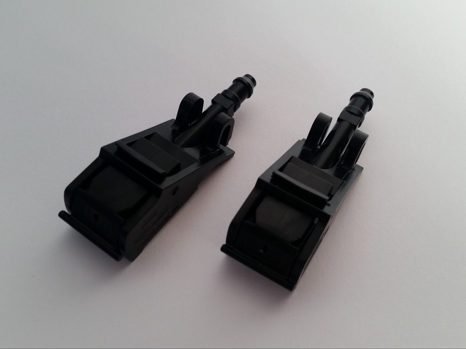 6E0955985B - Washer nozzle [3/7]