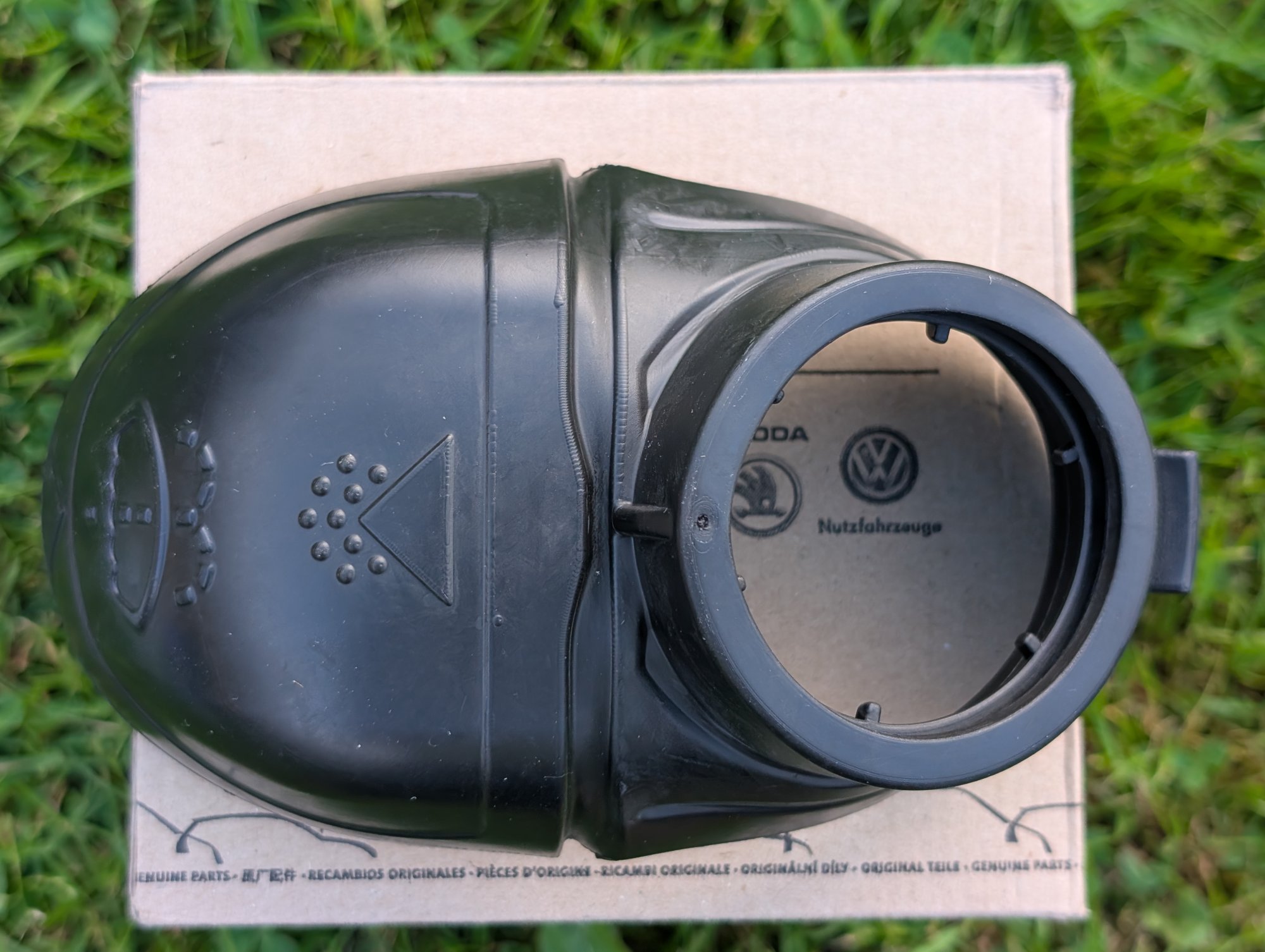 6V0955485 - Washer fluid funnel [5/12]