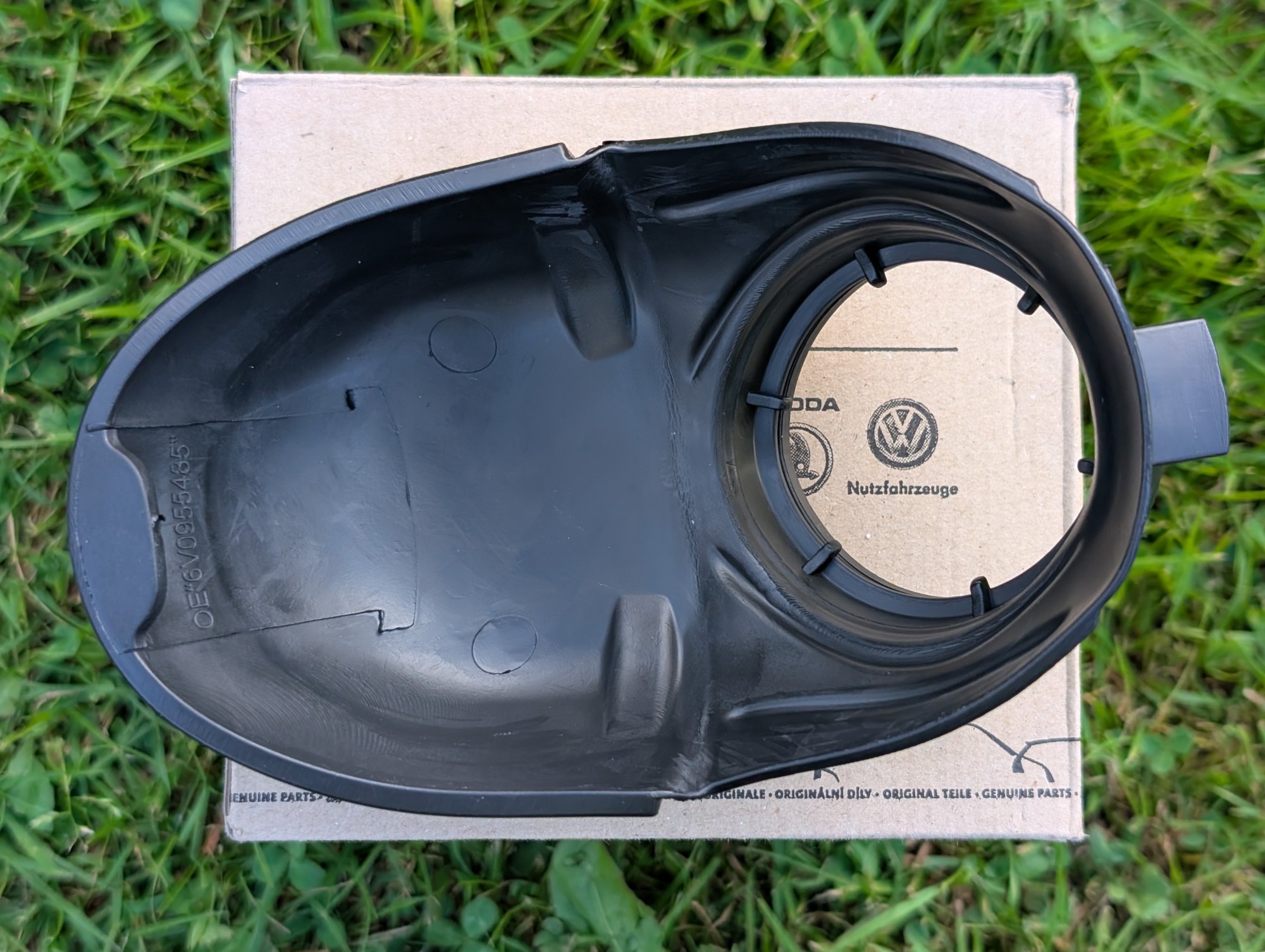 6V0955485 - Washer fluid funnel [6/12]