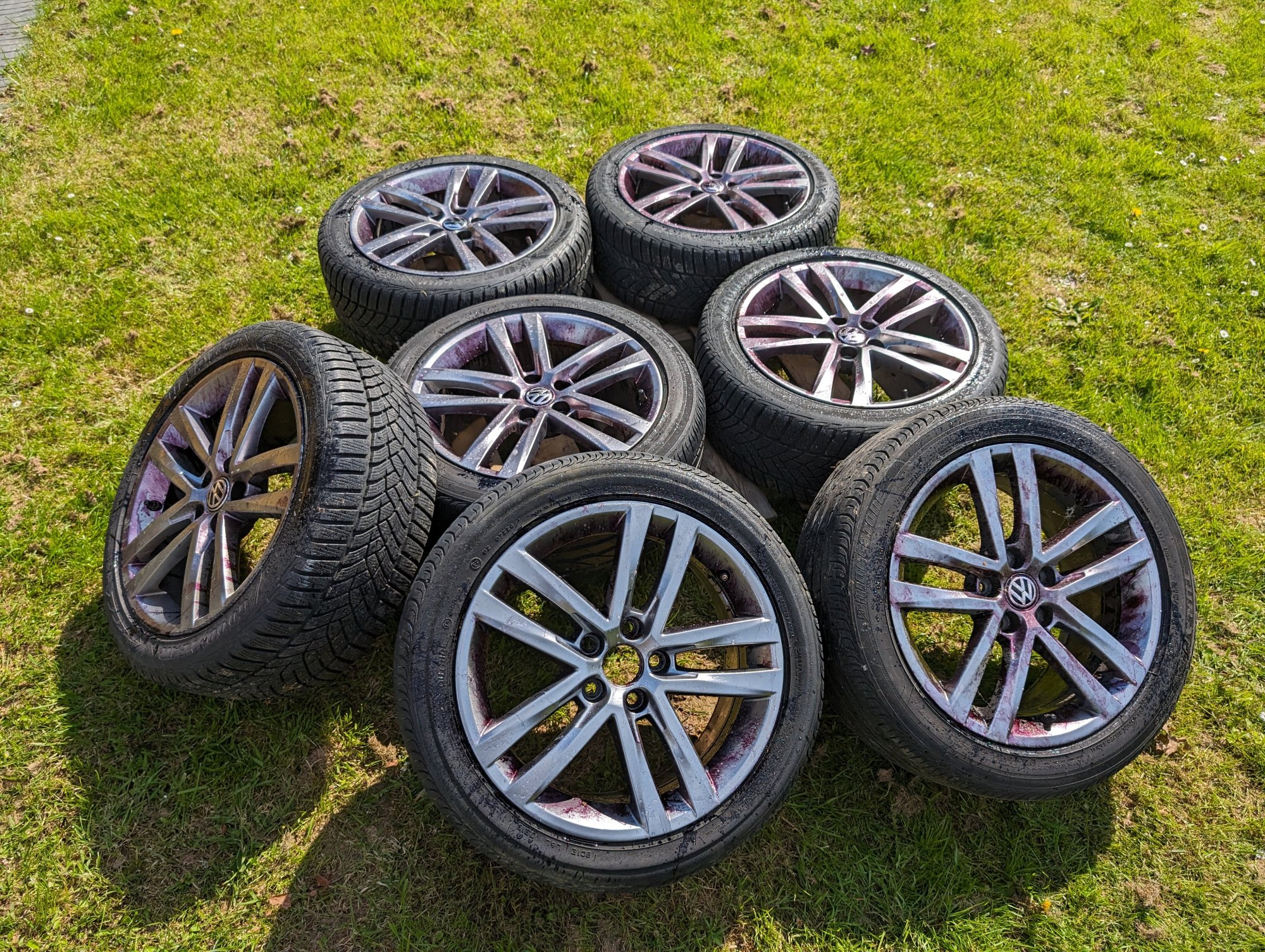 6C0601025JZ49 - 4 * Salvador 16" rim [9/10]
