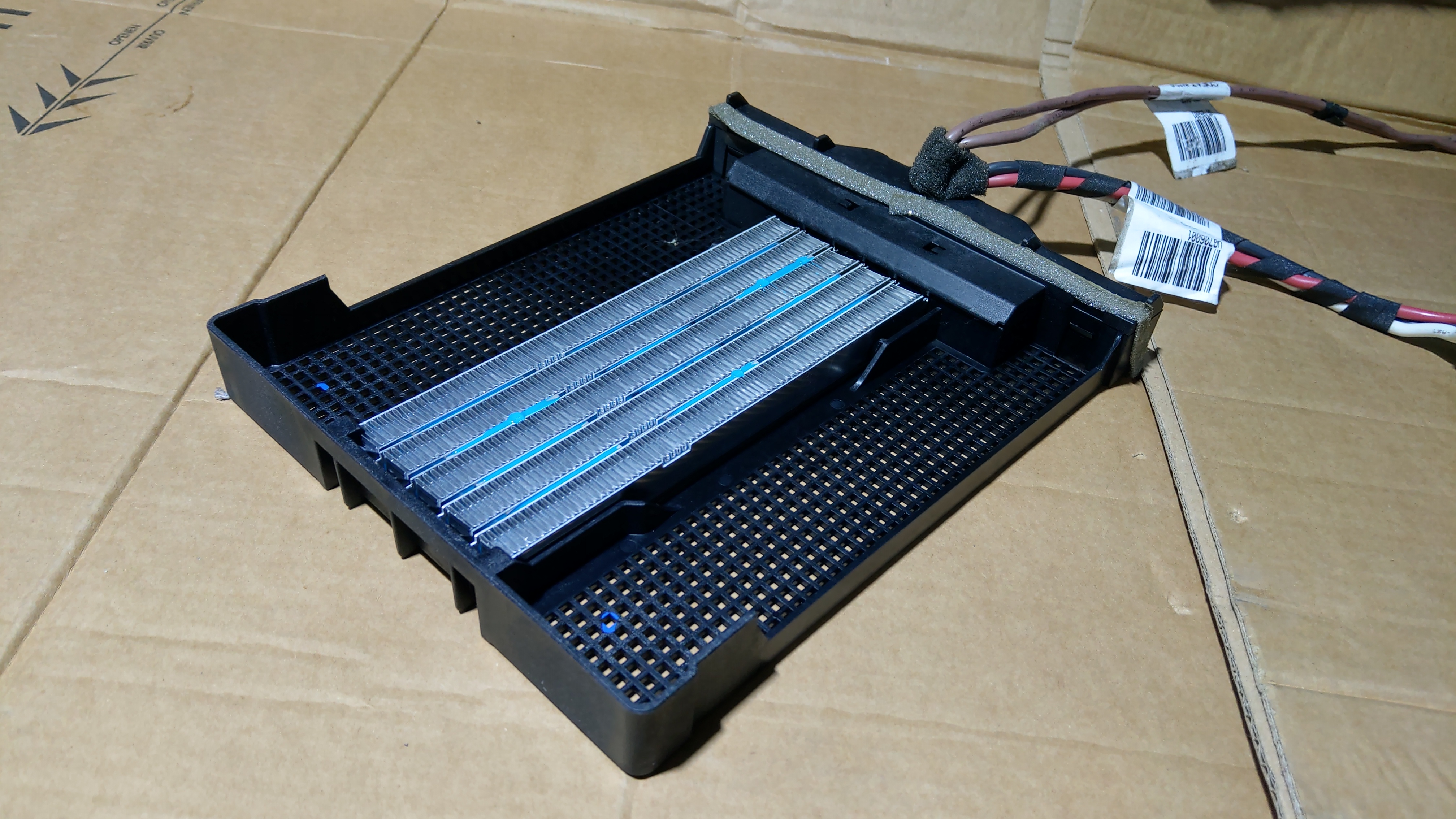6R0963235 - PTC (high voltage heater). [2/9]