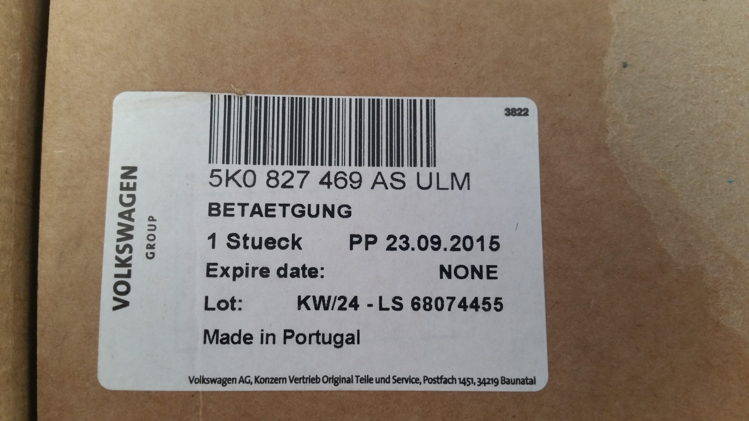 5K0827469ASULM - Genuine Rear View Emblem Camera [16/17]