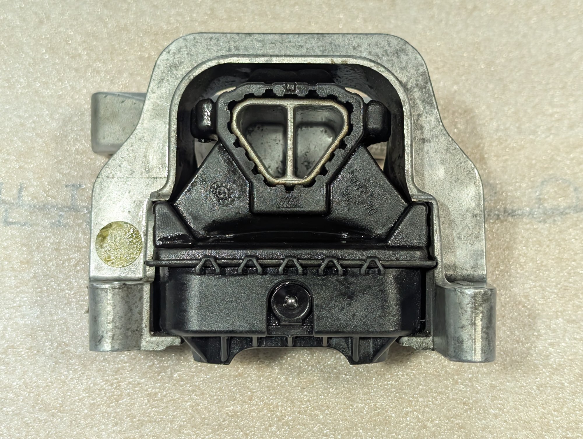 6R0199262C - Engine mounting 2.0 TSI [3/11]