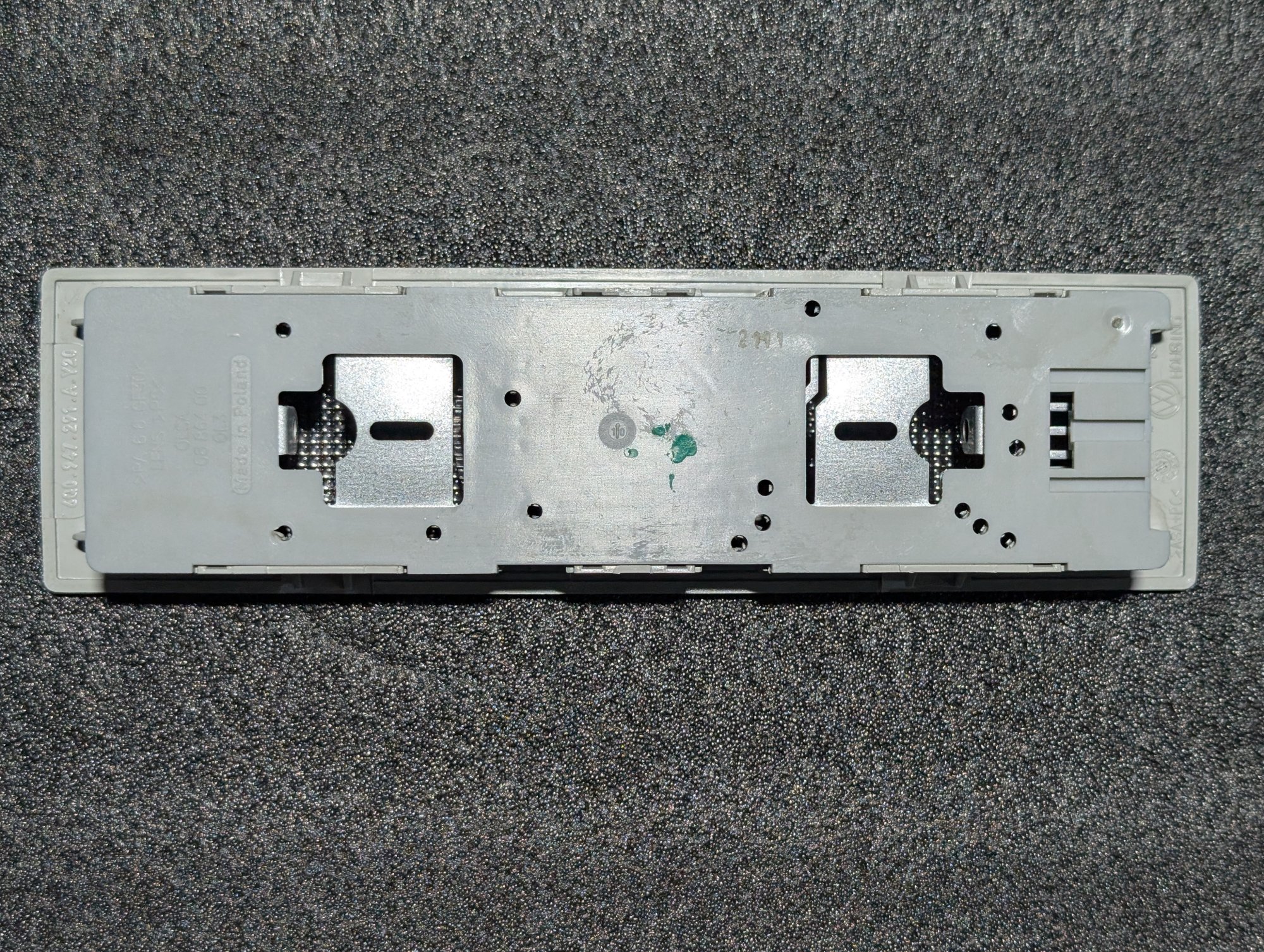 6Q0947291AY20 - Interior and reading light with switch-off delay [9/11]