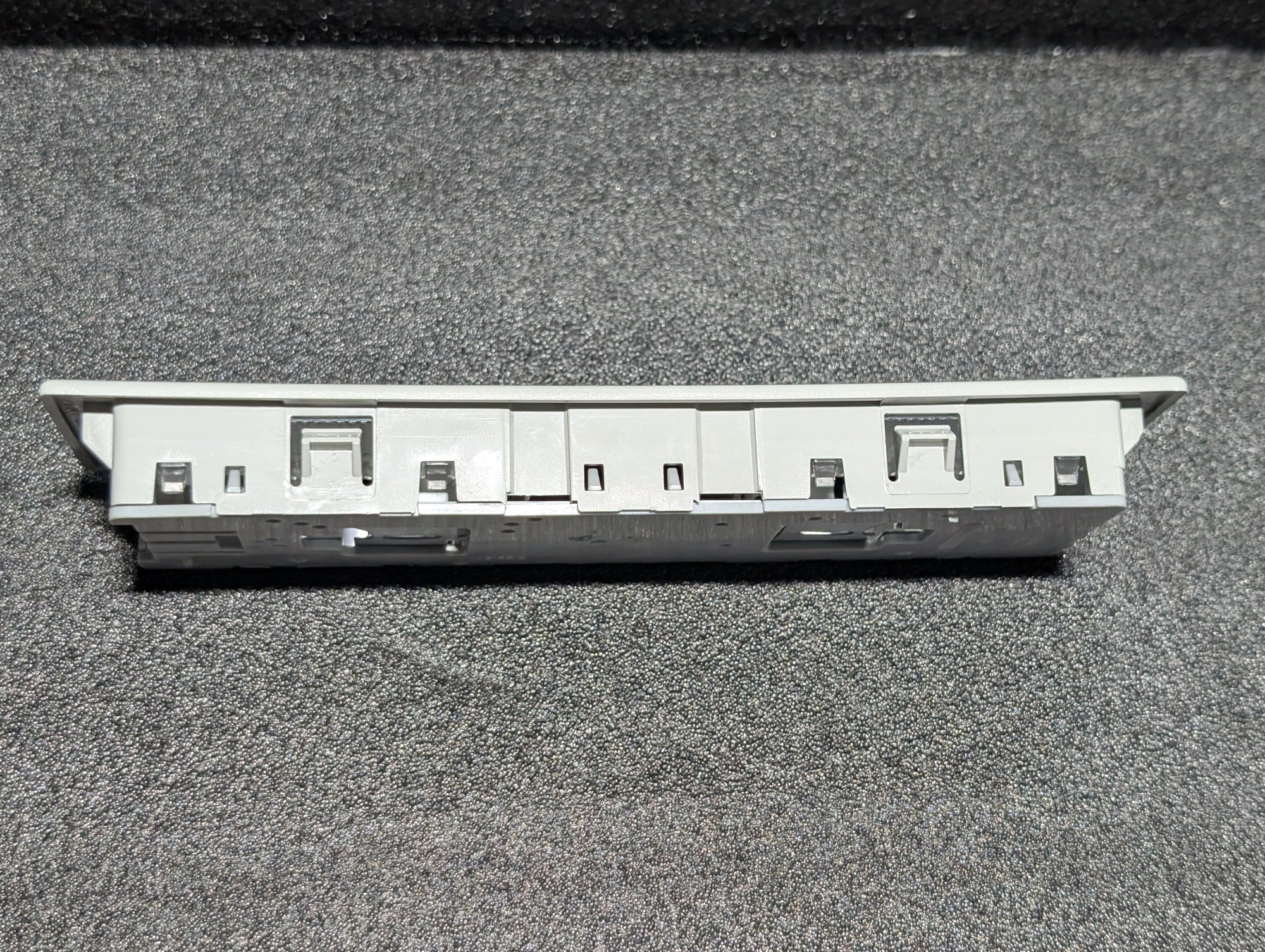 6Q0947291AY20 - Interior and reading light with switch-off delay [5/11]