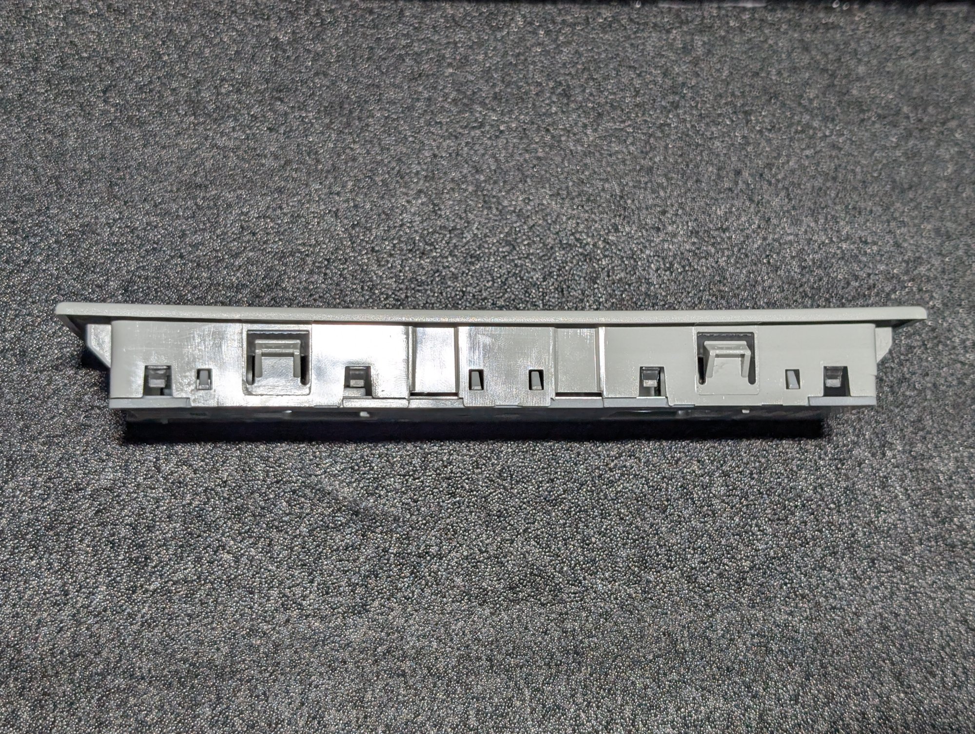 6Q0947291AY20 - Interior and reading light with switch-off delay [4/11]