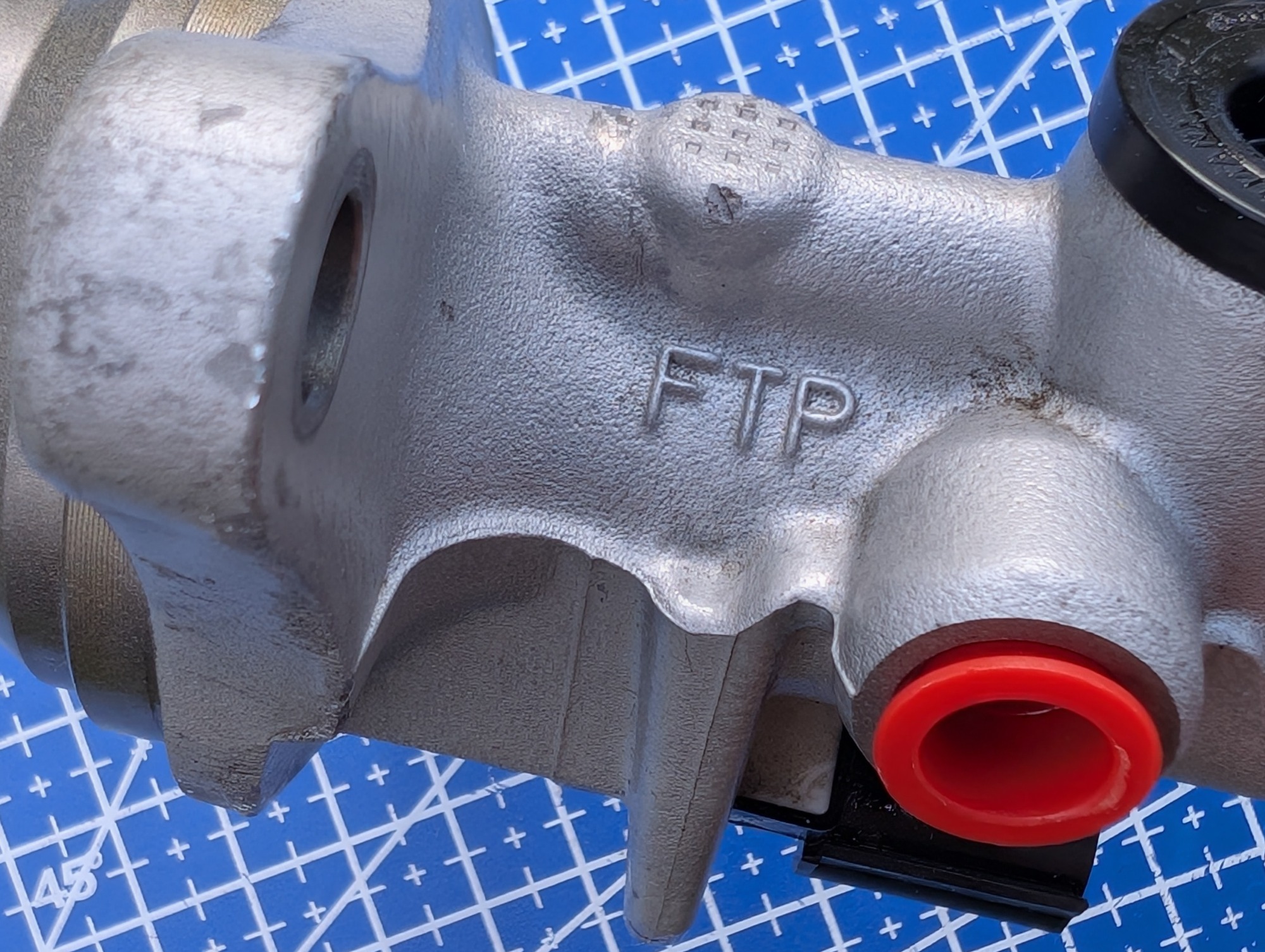 6R1611019F - Two-section master cylinder [4/8]