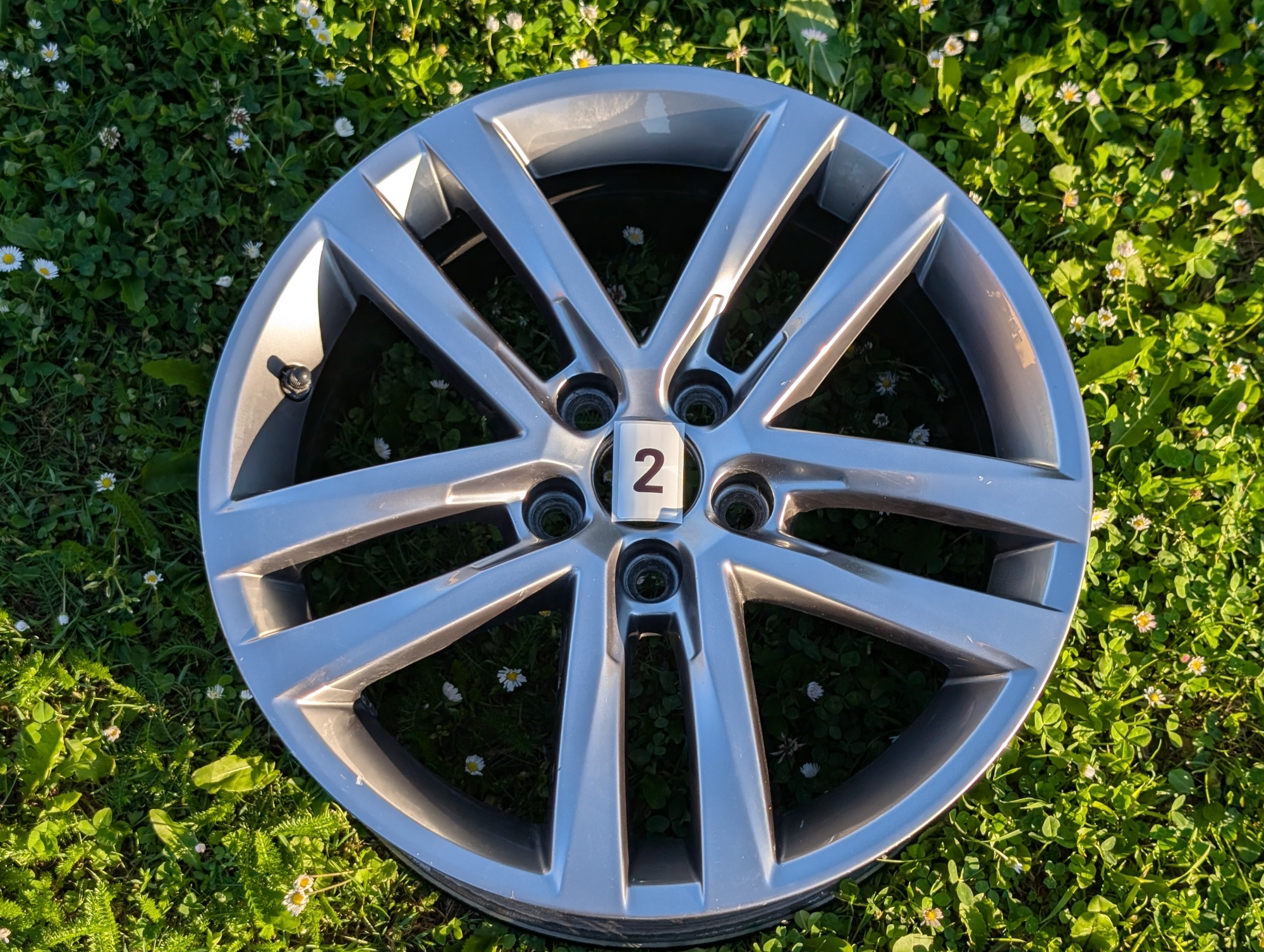 6C0601025JZ49 - Salvador 16" Wheel #2 [2/14]