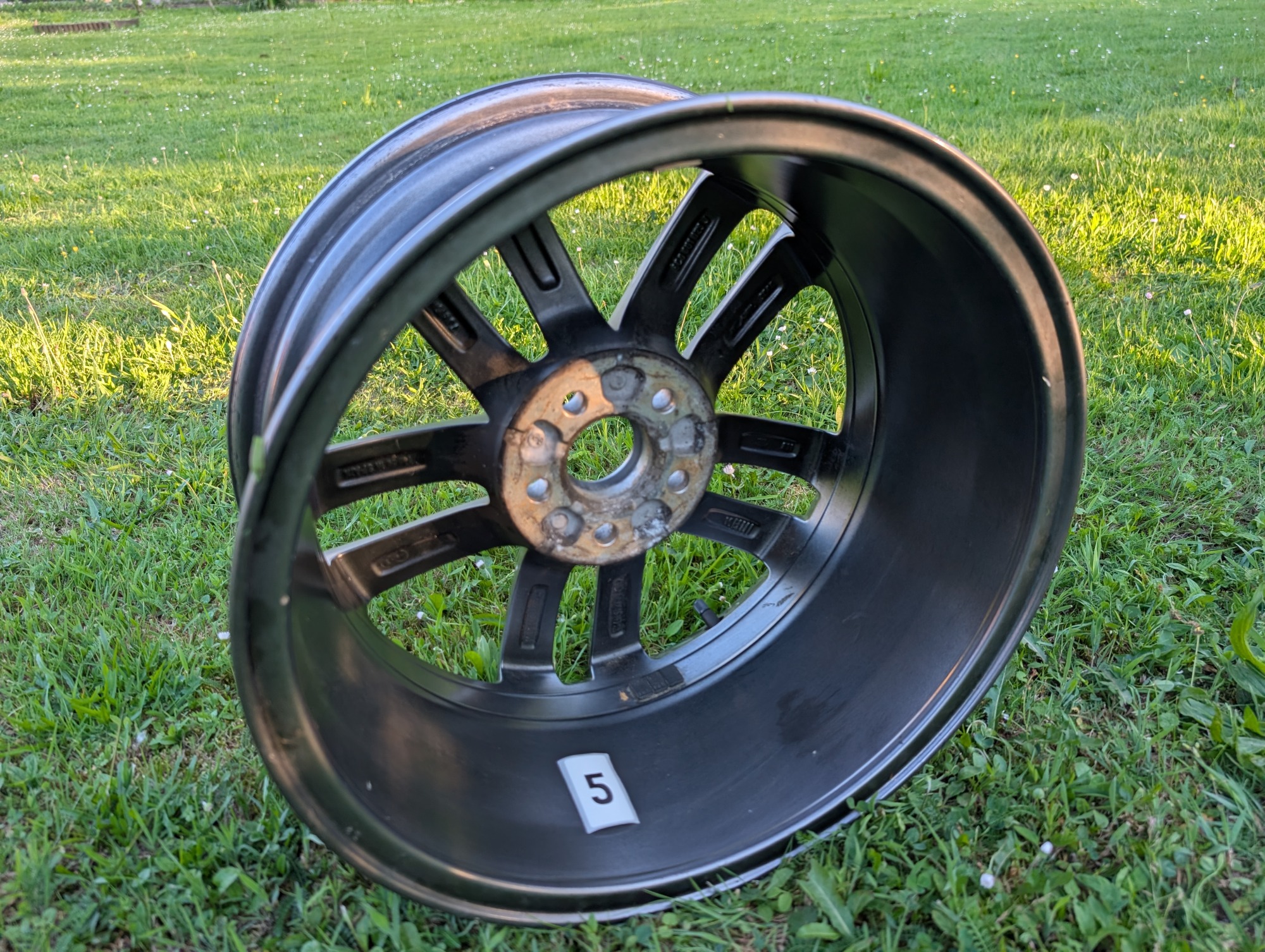 6C0601025JZ49 - Felga Salvador 16" #5 [11/18]