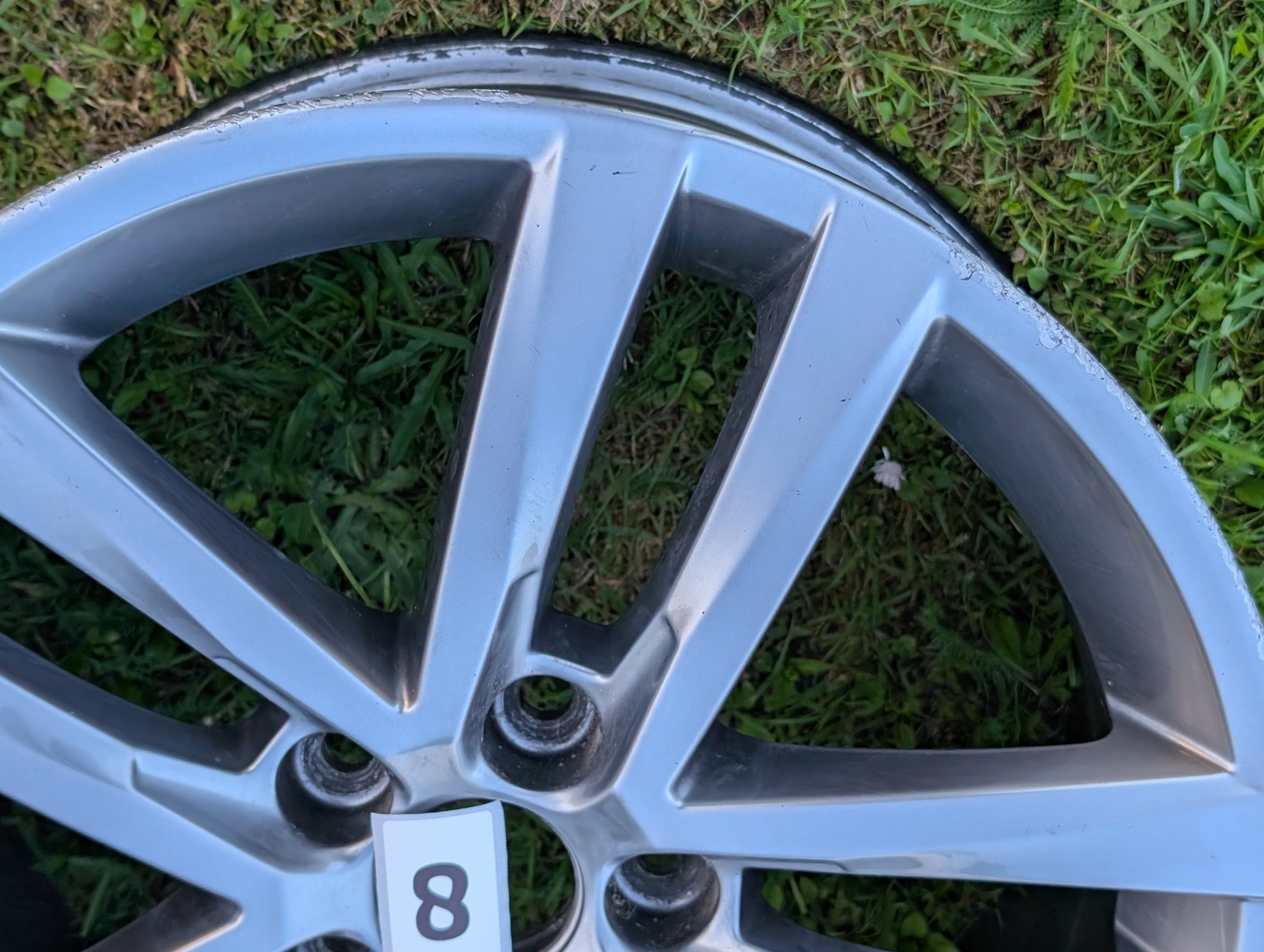 6C0601025JZ49 - Felga Salvador 16" #8 [10/17]