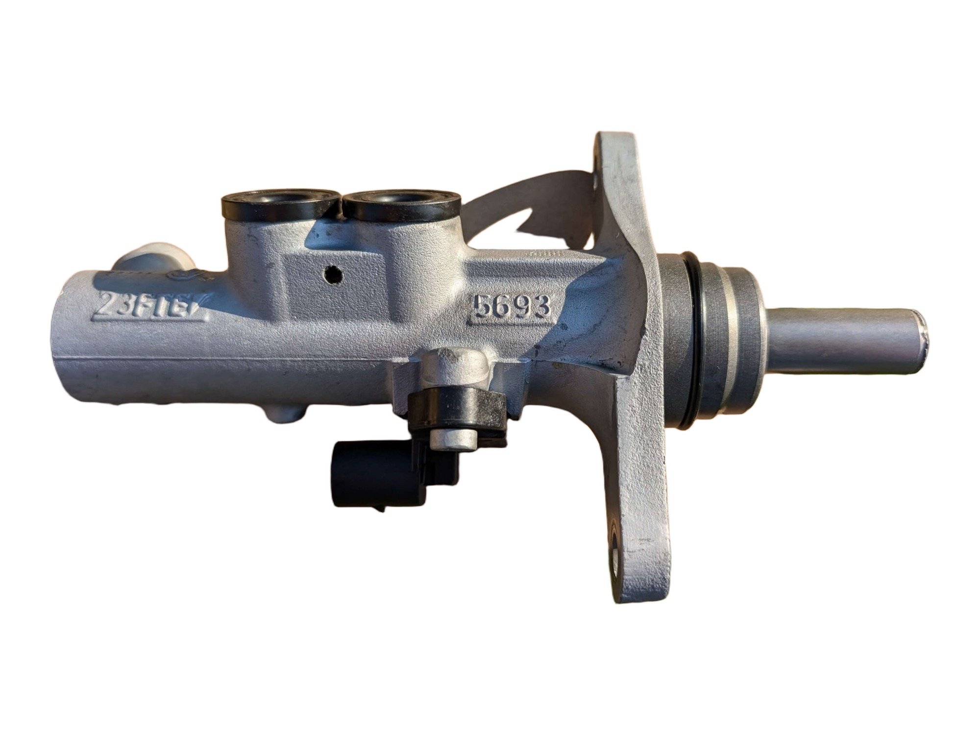 Two-section master cylinder 23.81