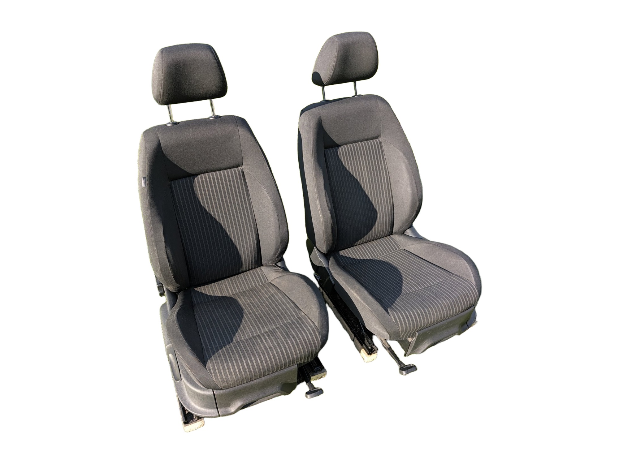 Front seat set for the 2012 VW Polo 6R Highline—with storage compartments, without airbags