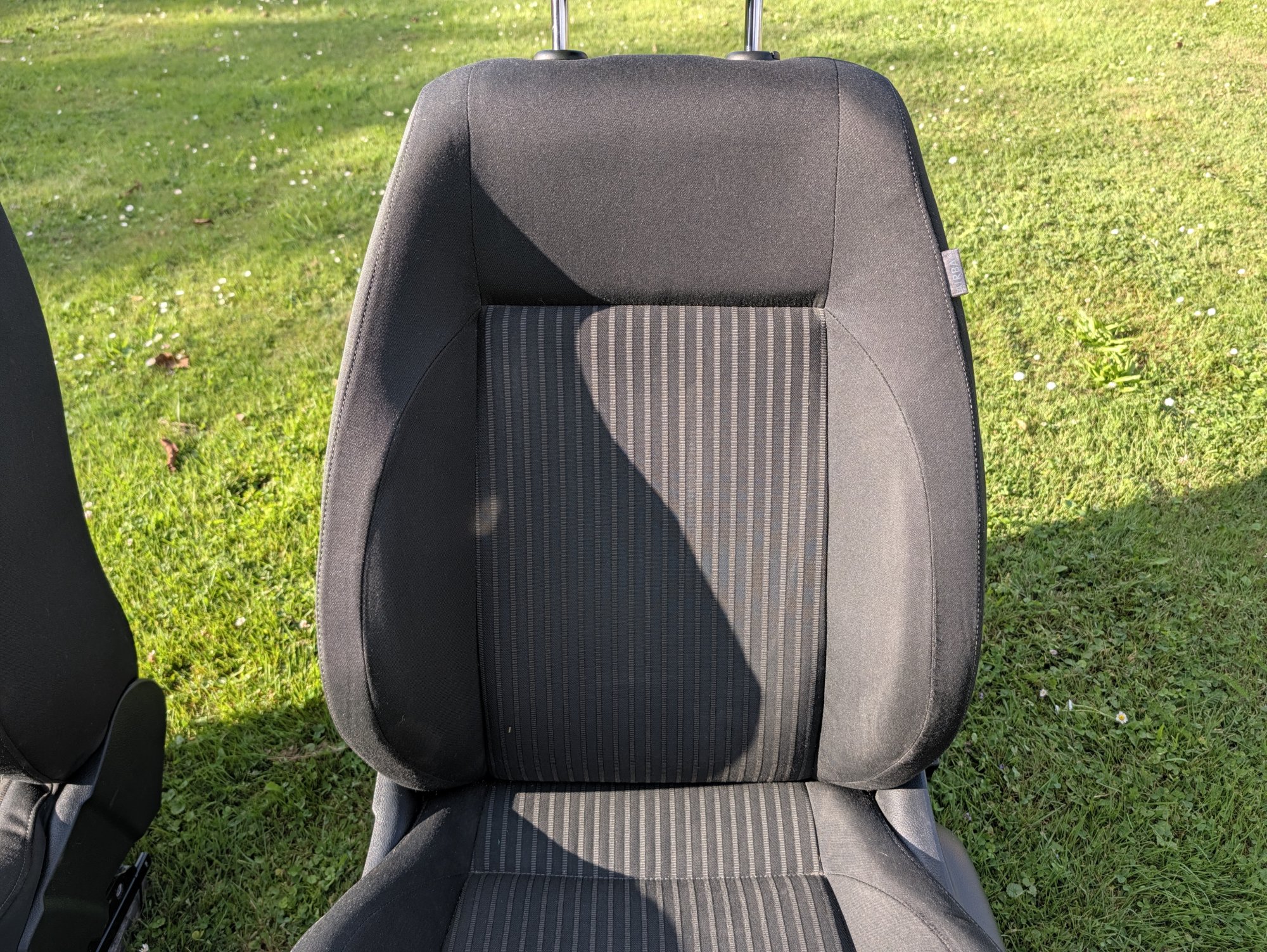 Front seat set for the 2012 VW Polo 6R Highline—with storage compartments, without airbags [15/21]