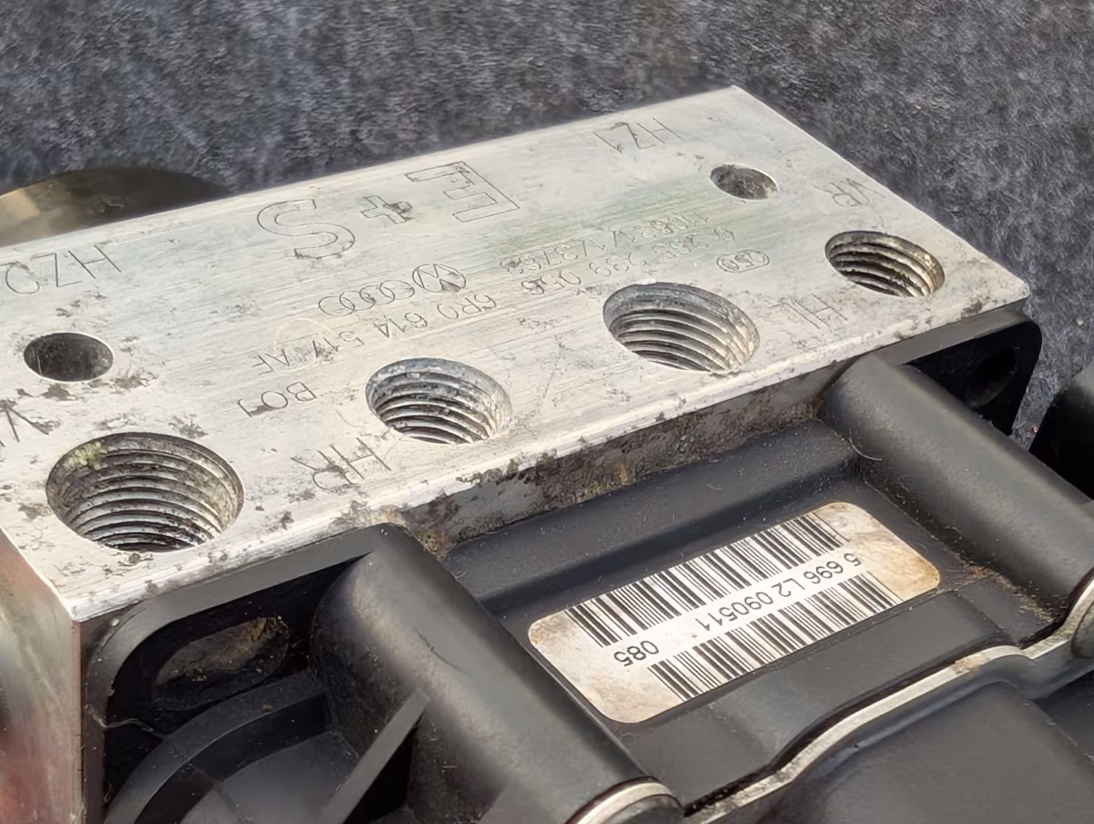 6R0907379AF - Pompa ABS Bosch 8.2i [4/5]