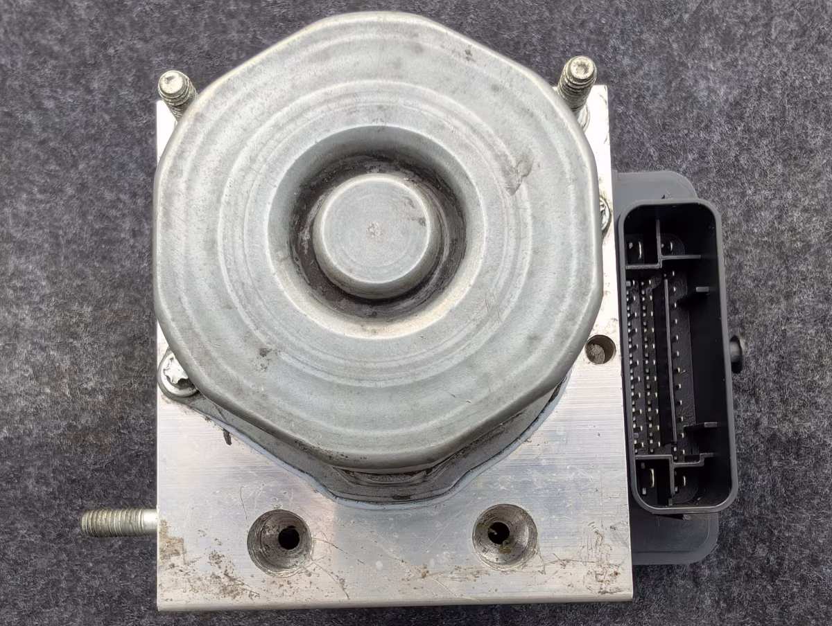 6R0907379AS - Bosch ABS pump 9.0 [2/5]