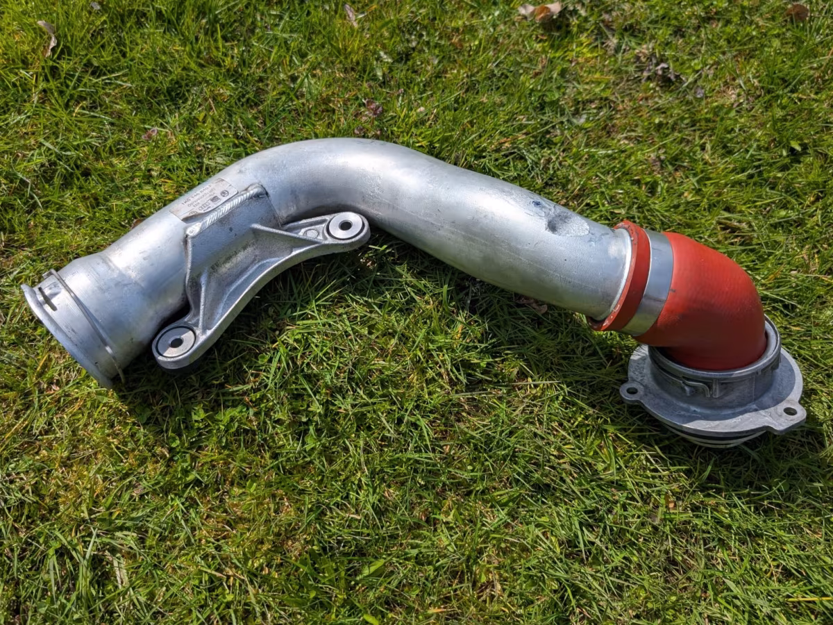 1K0145762BM - Scirocco R / Audi S3 8P pressure pipe [2/11]