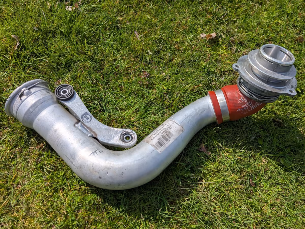 1K0145762BM - Scirocco R / Audi S3 8P pressure pipe [3/11]