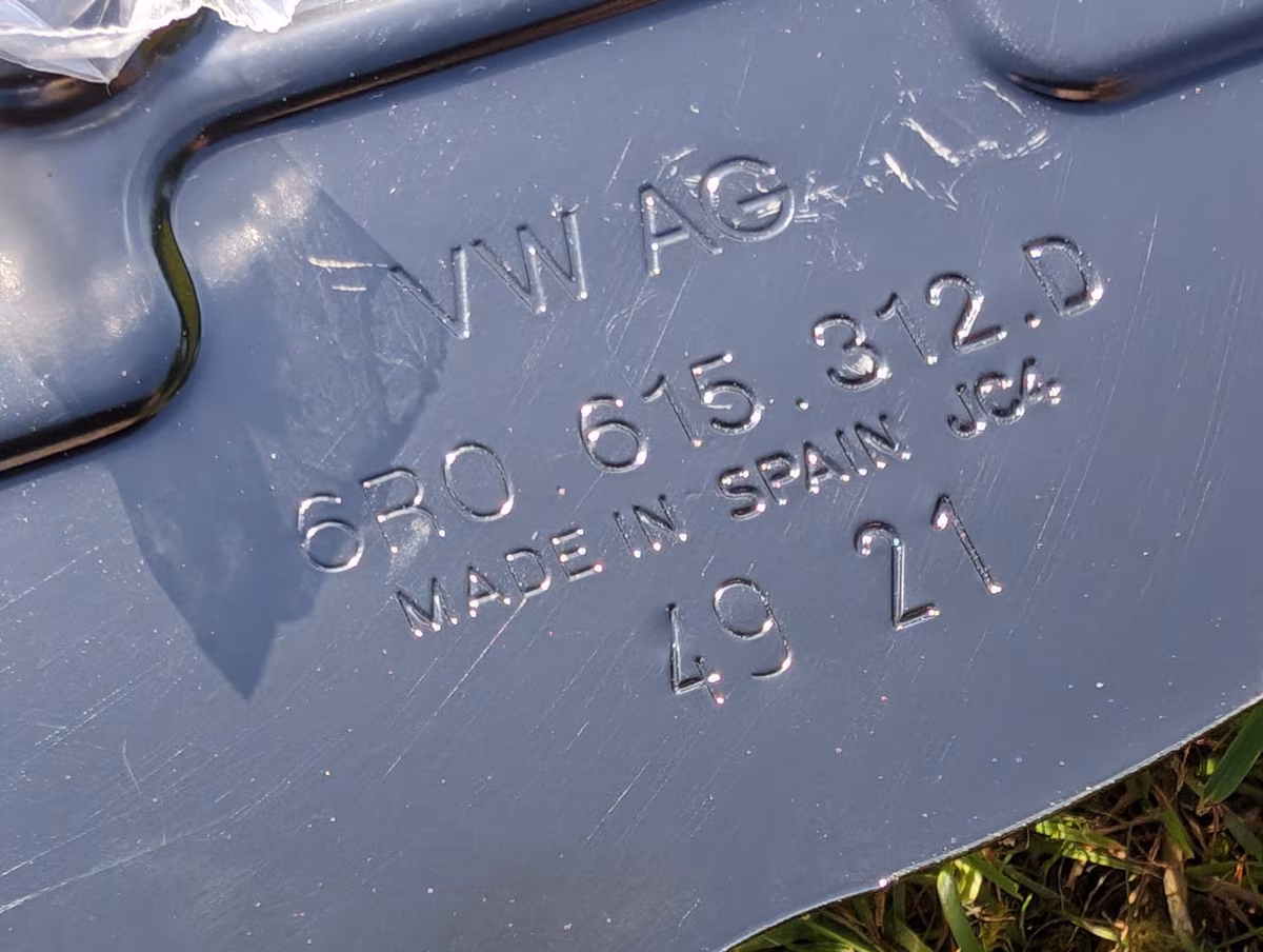 6R0615312D  - Brake disc cover plate [4/6]