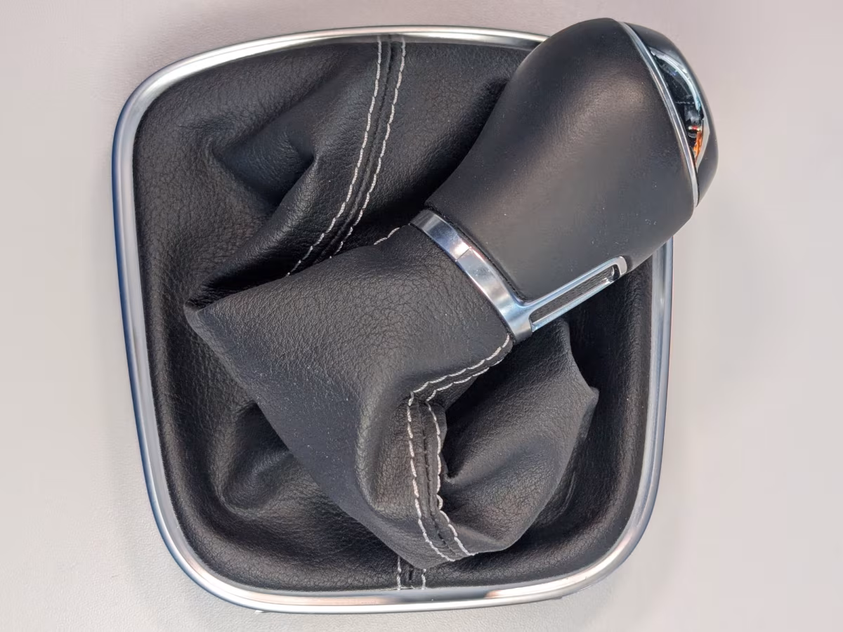 6C0711113BDWD - Gear shift knob with cover - Polo 6C R-Line [1/9]