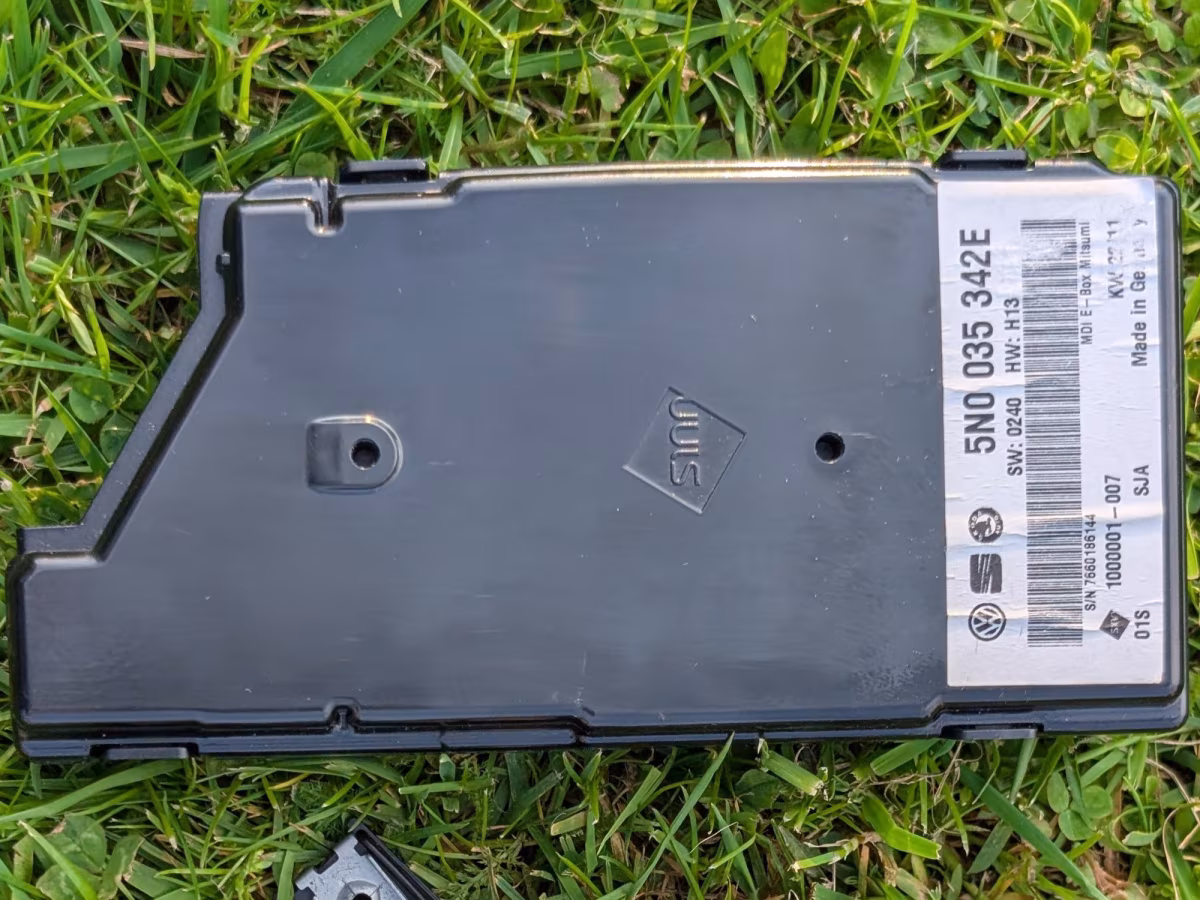 5N0035342E - MEDIA-IN control unit [1/8]