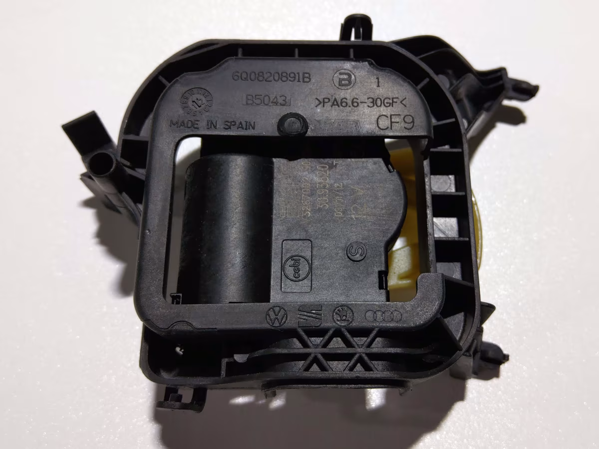 8Z0819453D - V70 center flap adjustment motor [1/9]