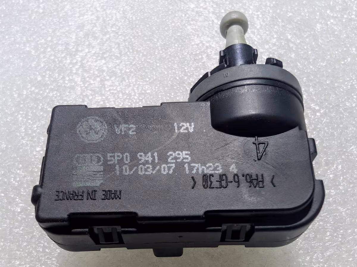 5P0941295 - Headlight adjustment motor [5/6]