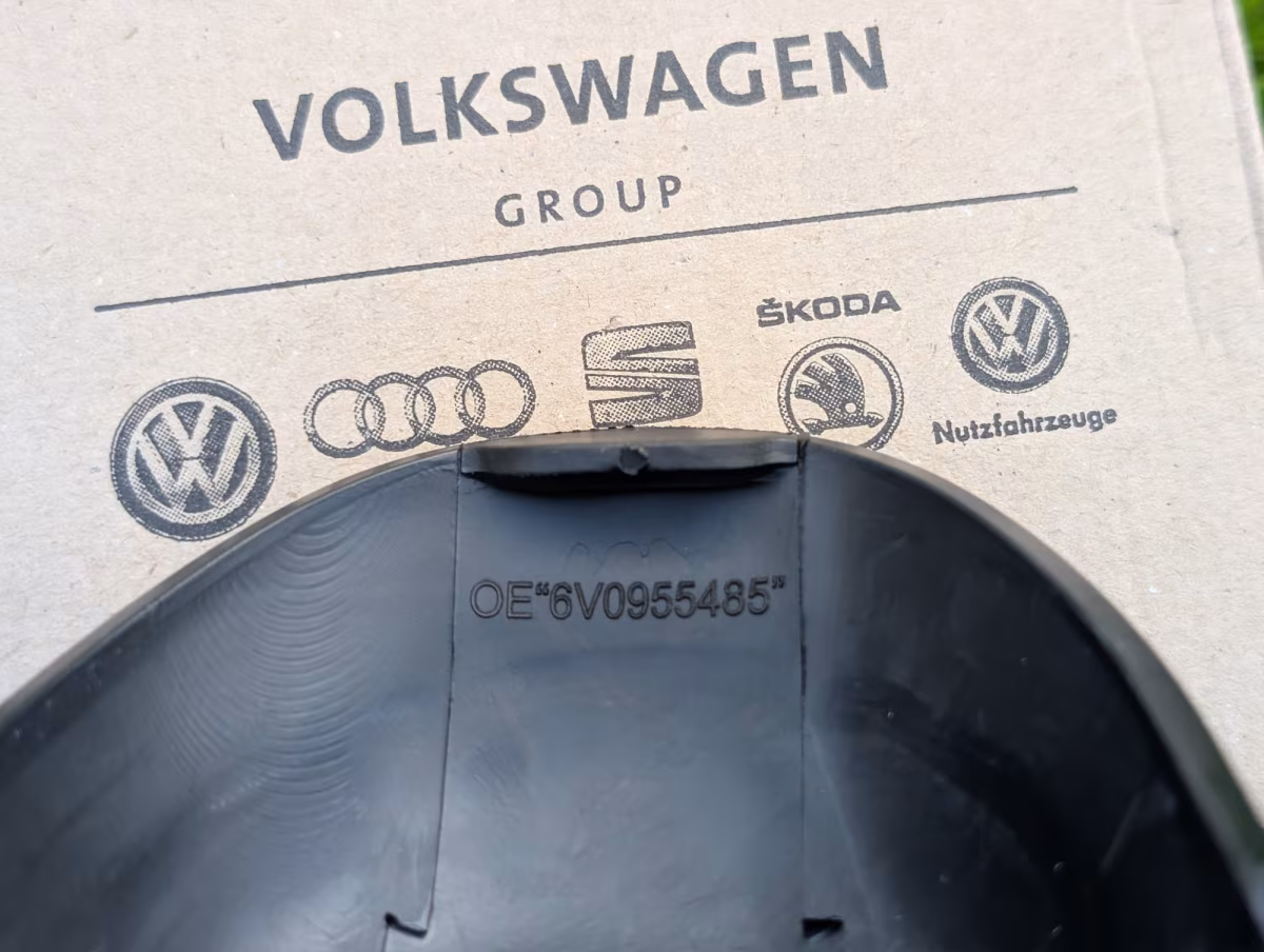 6V0955485 - Washer fluid funnel [3/12]