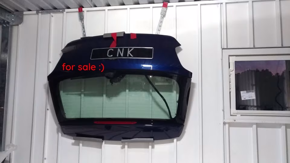 Polo 6R LD5Q tailgate [5/6]