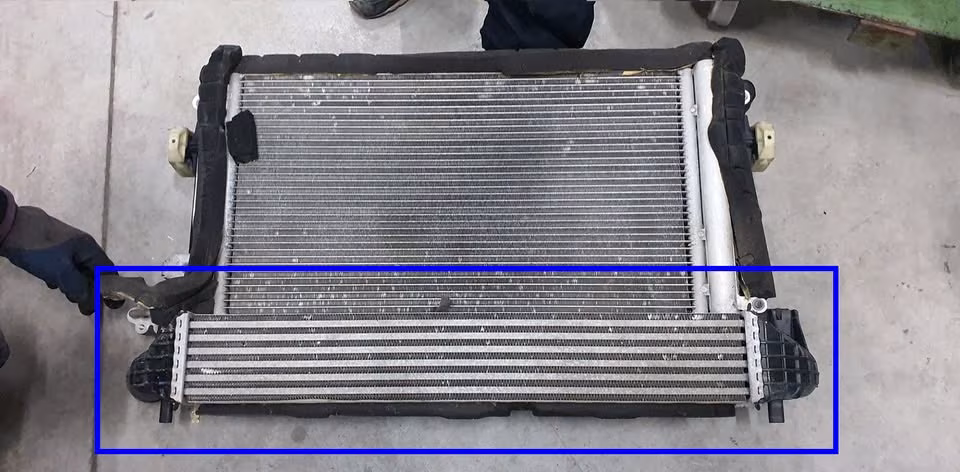 6R0145805F - Intercooler Polo 6R 1.4 TSI / 2.0 TSI / 6C 1.8 TSI [1/2]