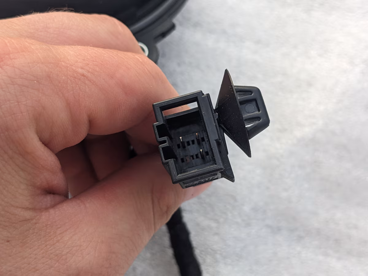 5K0827469ASULM - Genuine Rear View Emblem Camera [8/17]