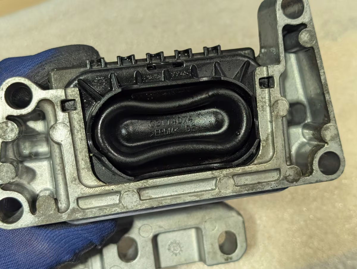 6R0199262C - Engine mounting 2.0 TSI [9/11]