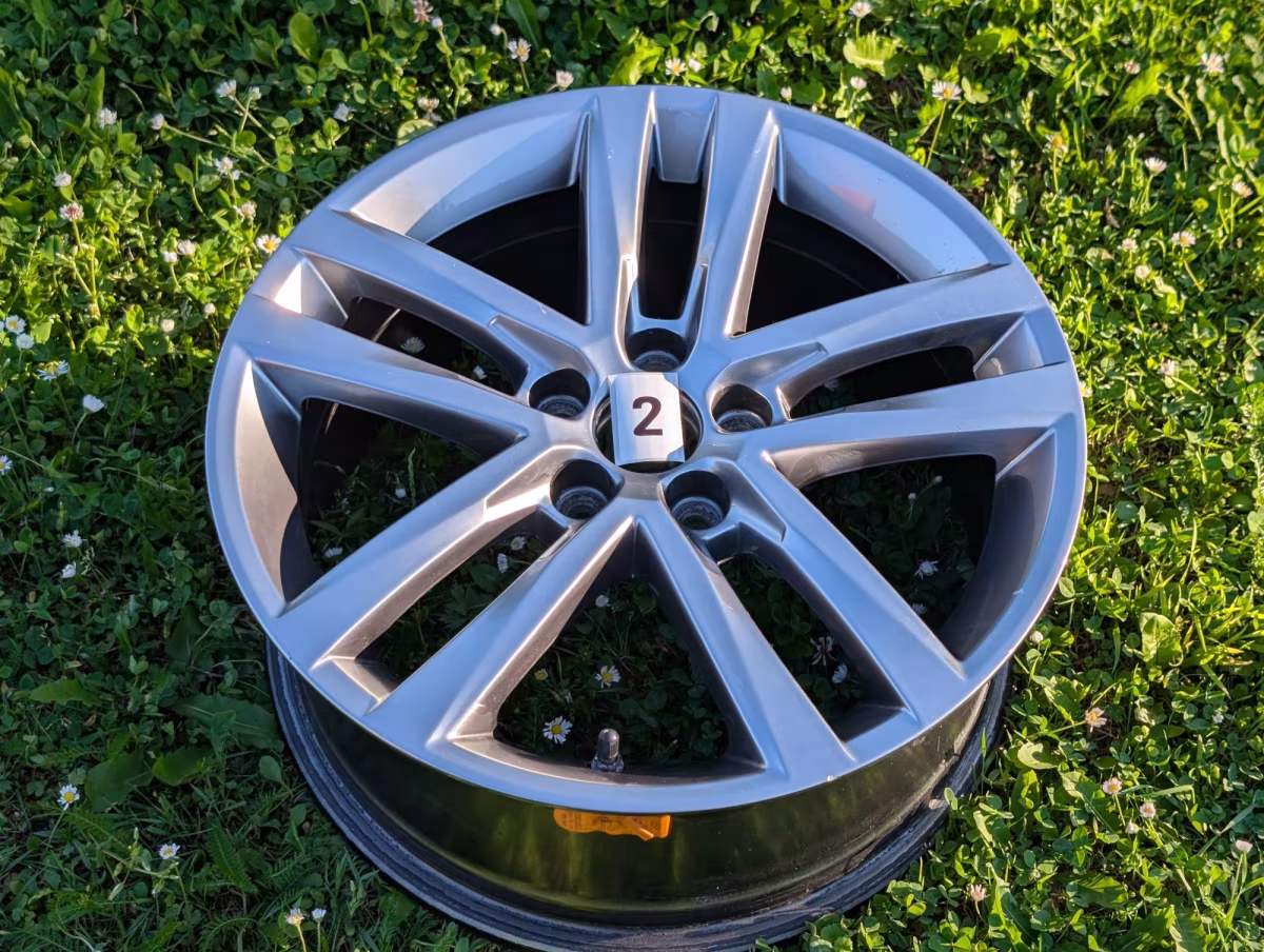6C0601025JZ49 - Salvador 16" Wheel #2 [1/14]