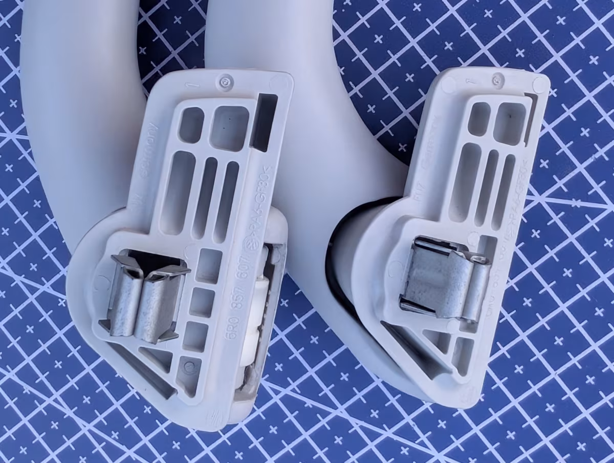 6R0857607Y20 - Folding handle with a clothes hanger [5/9]
