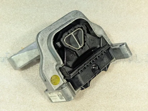 Engine mounting 2.0 TSI